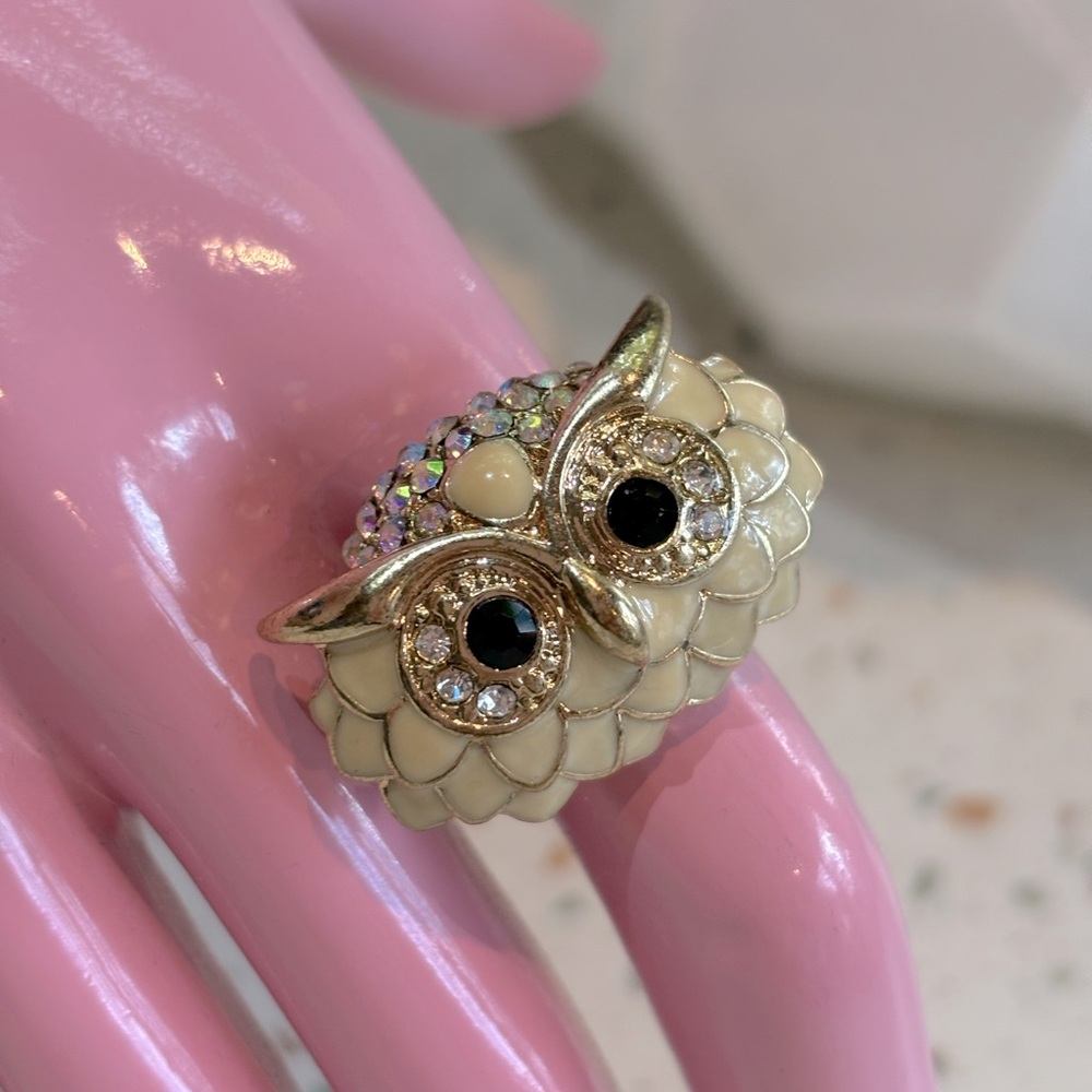 Owl Face Ring with Crystals with Stretch Band